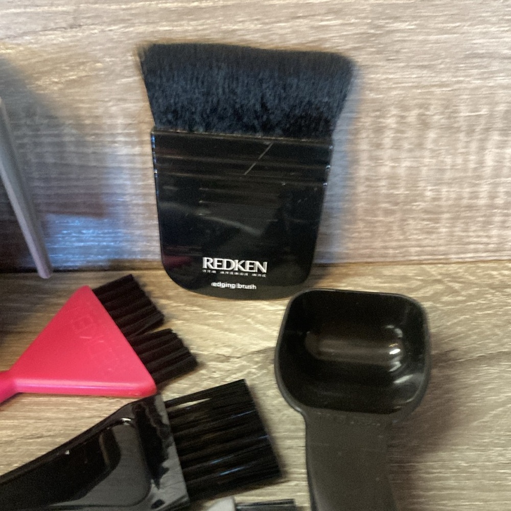 Redken Professional Haircolor Tool Combo - Picture 3 of 8